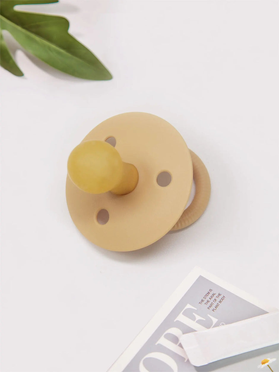 1 Pc Baby Latex Pacifier More Soft close to MOM's breast Round baffle variety colors Younger baby pacifier soother