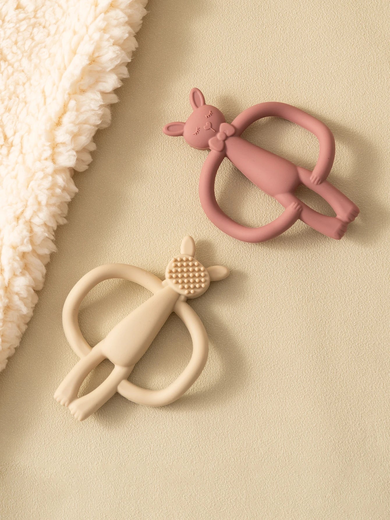 Color Kids 1PCS Silicone Teether Toys Baby Nursing Teether Gifts Newborn Cartoon Rabbit Teether Toys Teething Infant Chewing Toy