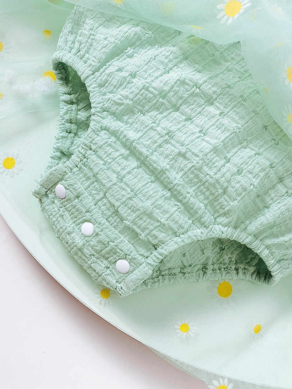 Baby girl Bodysuit Butterfly knot suspender small daisy chiffon fashionable Bodysuit for 3-24 Months cute Baby girl Clothing