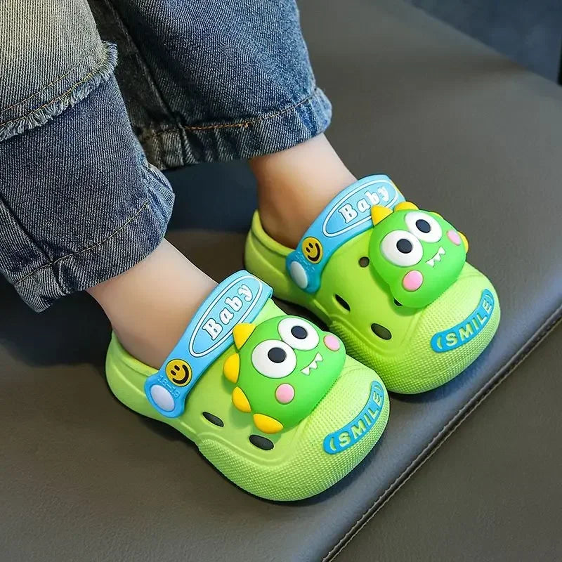 2025   Children's Slippers Cute Cartoon Girls Boys with Soft Soles Baby Bags Perforated Shoes Home and Baby Sandals***