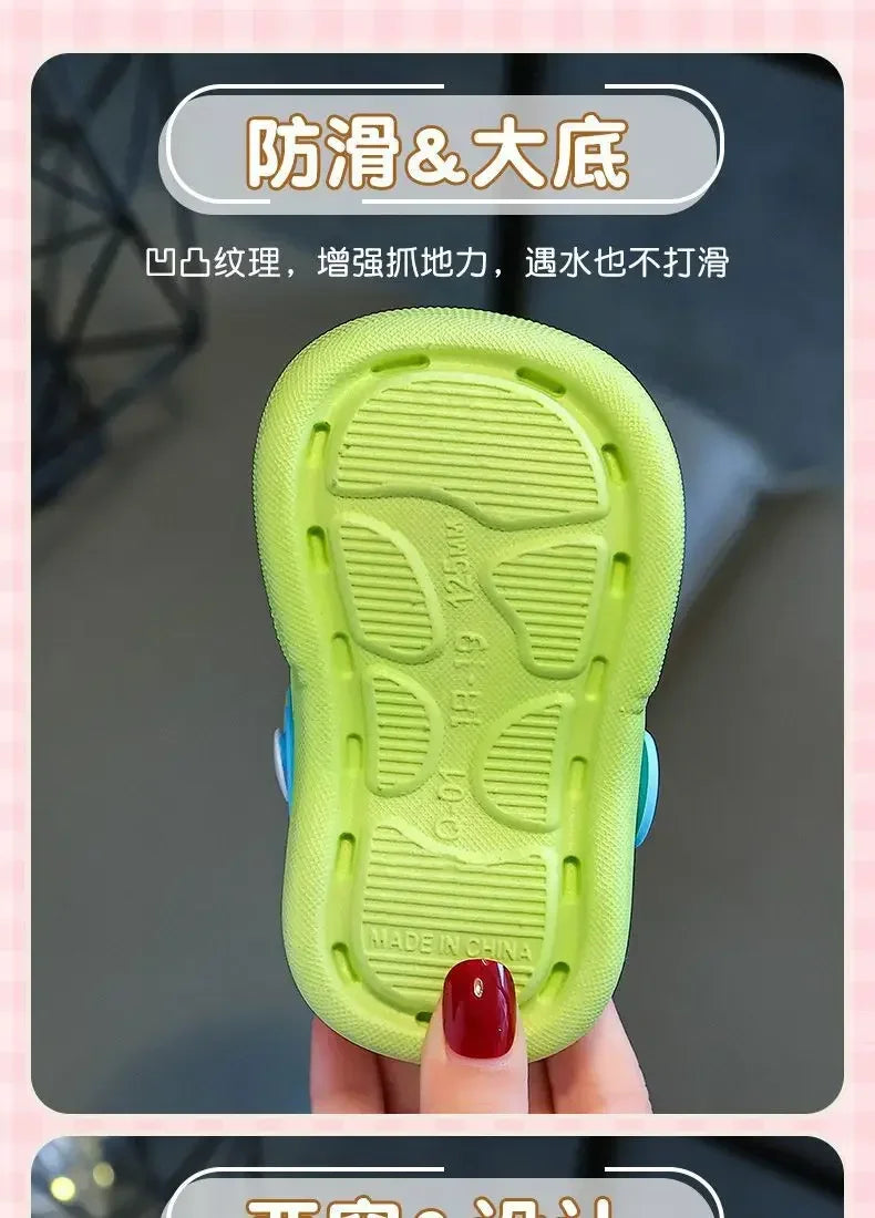 2025   Children's Slippers Cute Cartoon Girls Boys with Soft Soles Baby Bags Perforated Shoes Home and Baby Sandals***