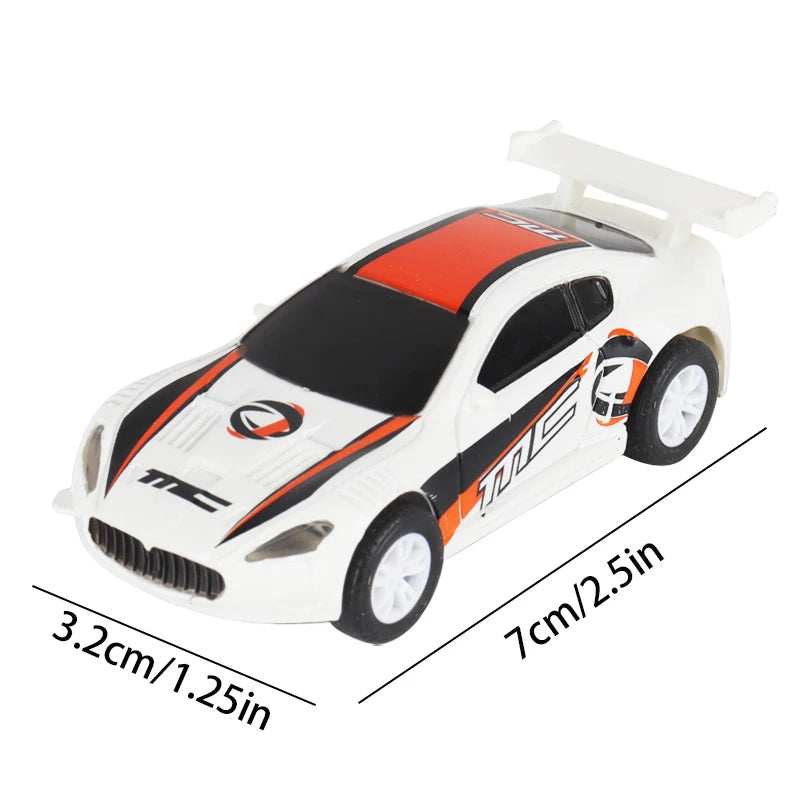 سيارة سباق تناظرية من طراز Carrera Go Scalextric بمقياس 1/64 (1:64) - سيارة سباق كهربائية عالية السرعة - لعبة سيارات سباق الشرطة