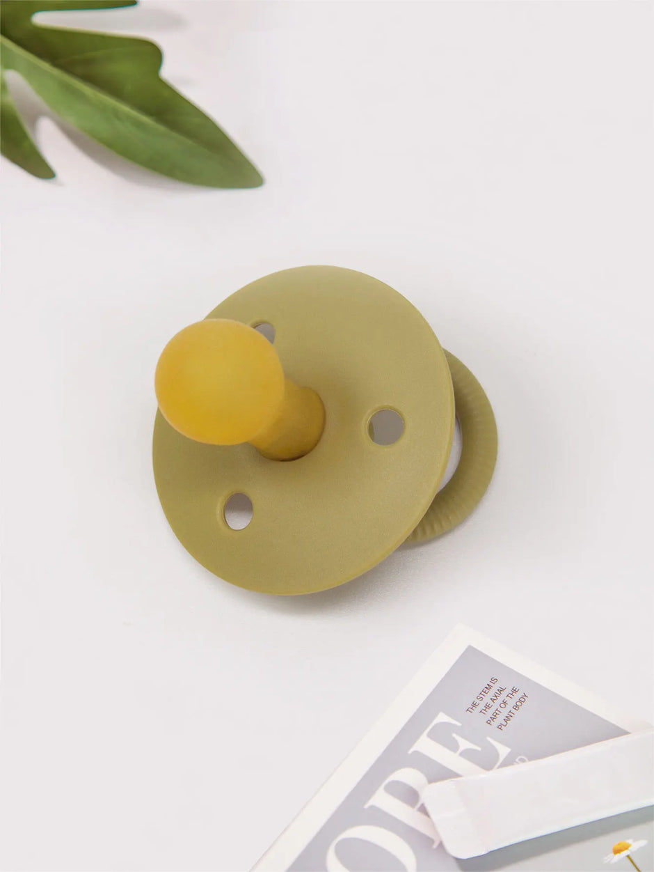 1 Pc Baby Latex Pacifier More Soft close to MOM's breast Round baffle variety colors Younger baby pacifier soother