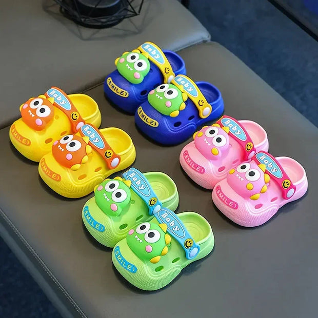 2025   Children's Slippers Cute Cartoon Girls Boys with Soft Soles Baby Bags Perforated Shoes Home and Baby Sandals***